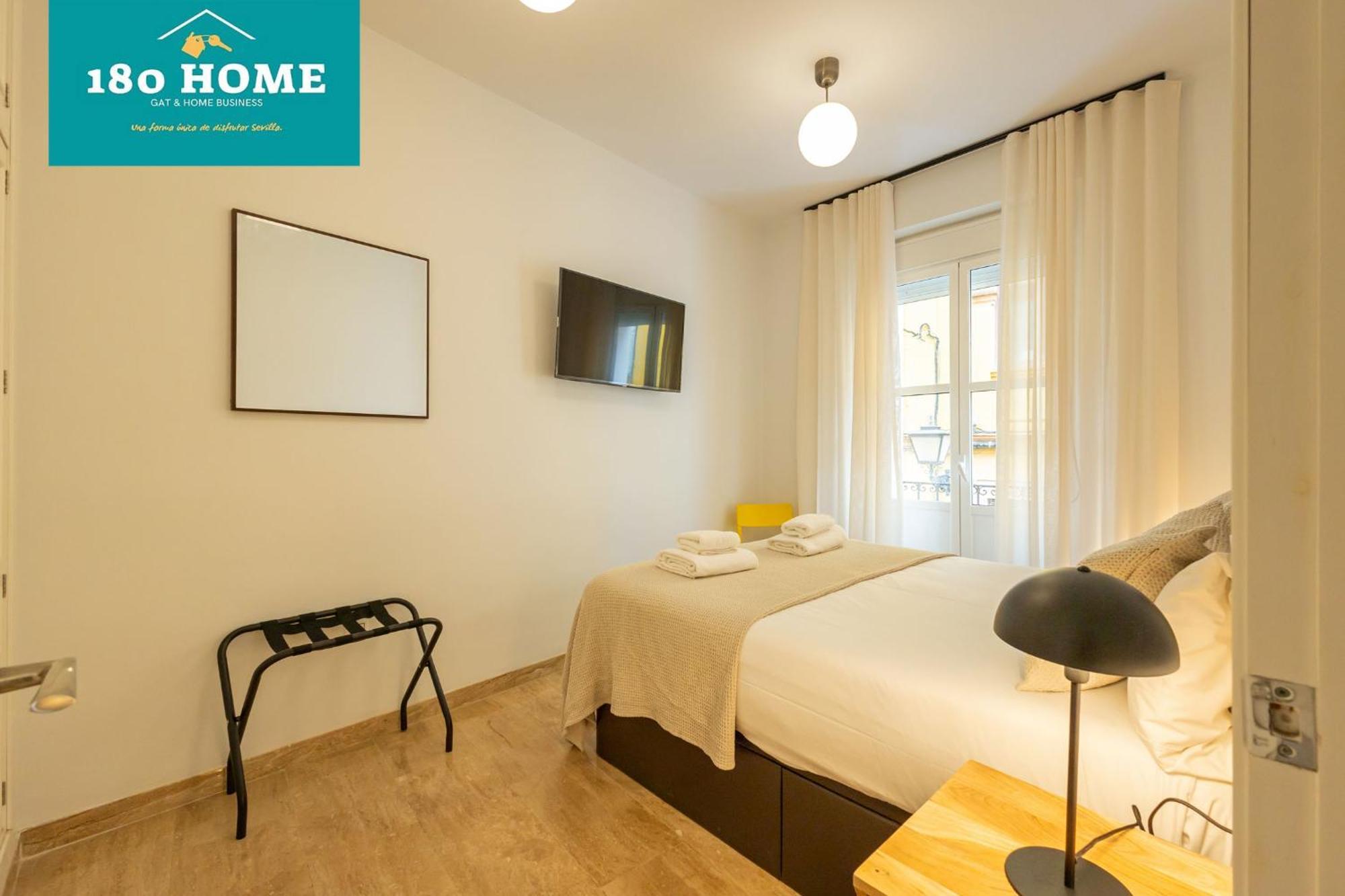 180 Home Goyeneta Luxury 塞维利亚 外观 照片