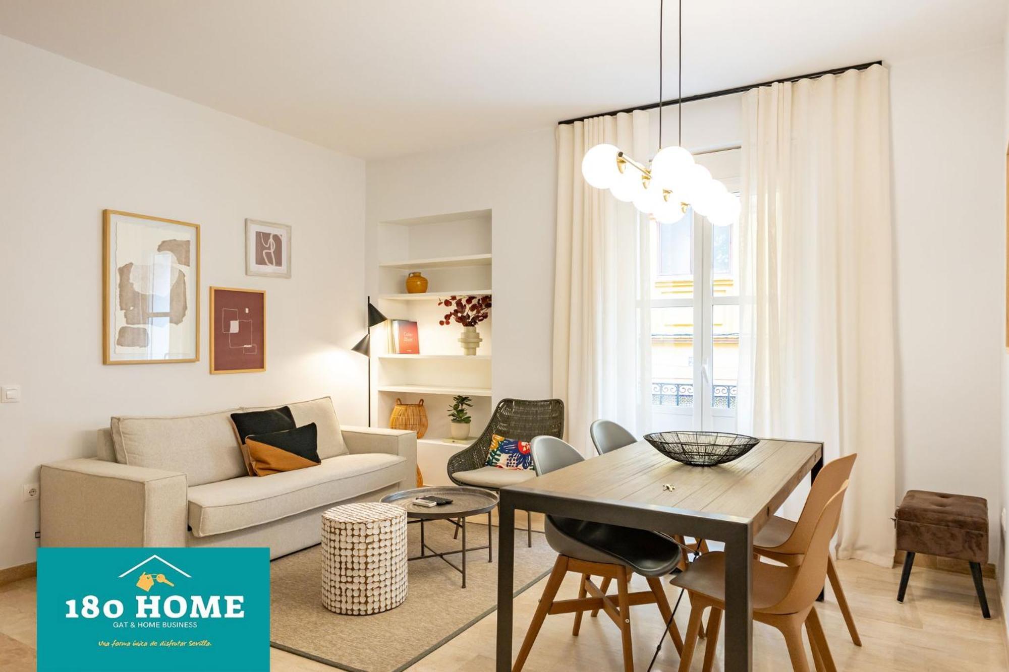 180 Home Goyeneta Luxury 塞维利亚 外观 照片