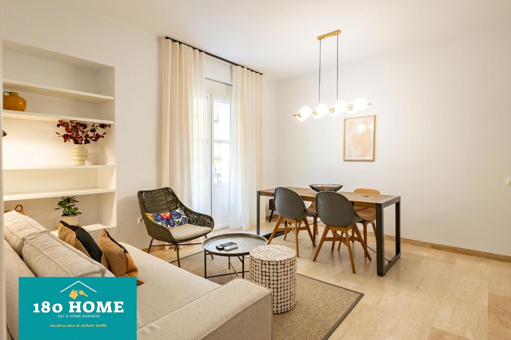 180 Home Goyeneta Luxury 塞维利亚 外观 照片