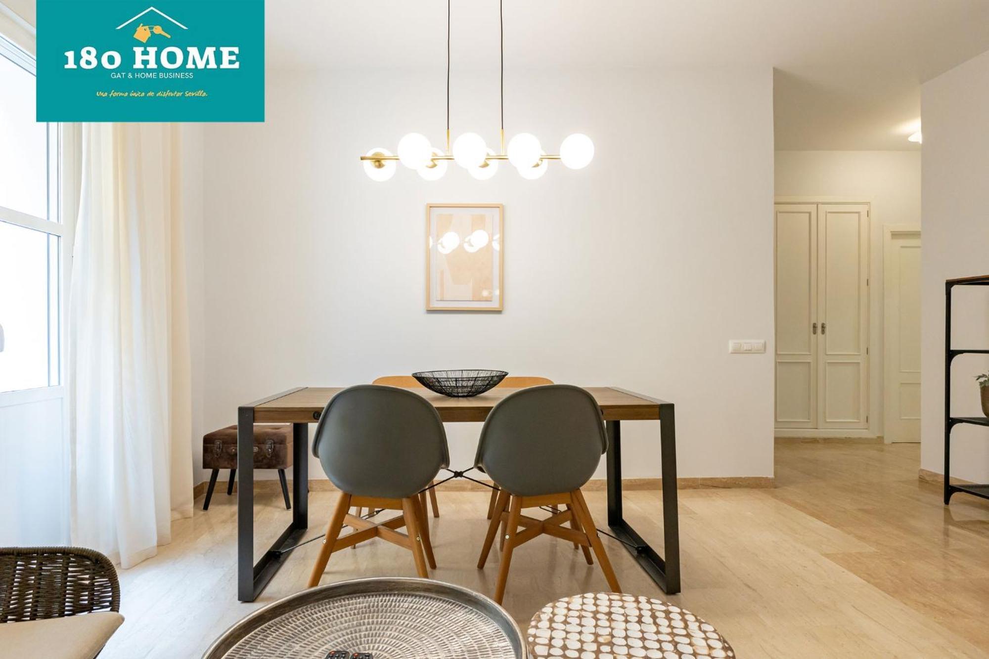 180 Home Goyeneta Luxury 塞维利亚 外观 照片